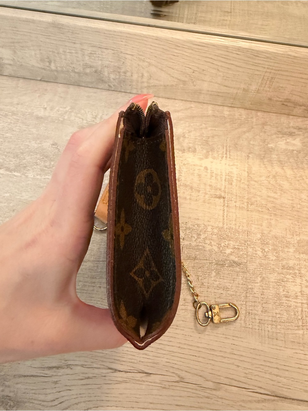 Louis Vuitton Mini Pochette - Picture 6 of 15